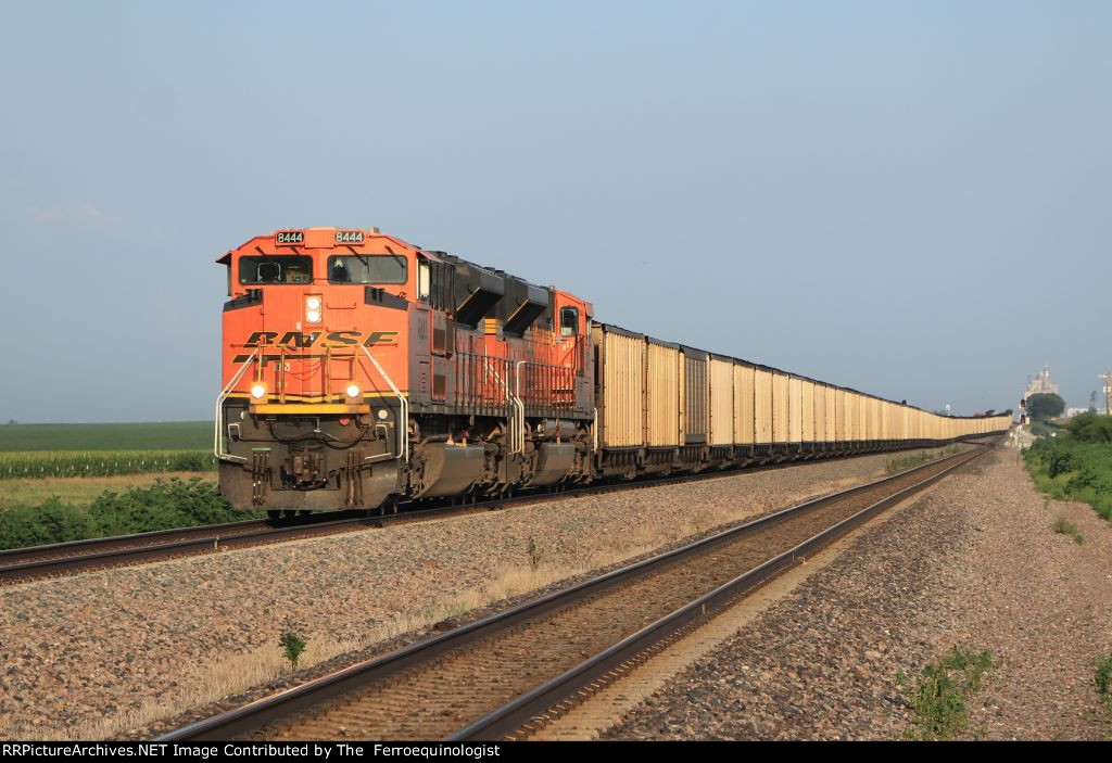 BNSF C Train 8444 East